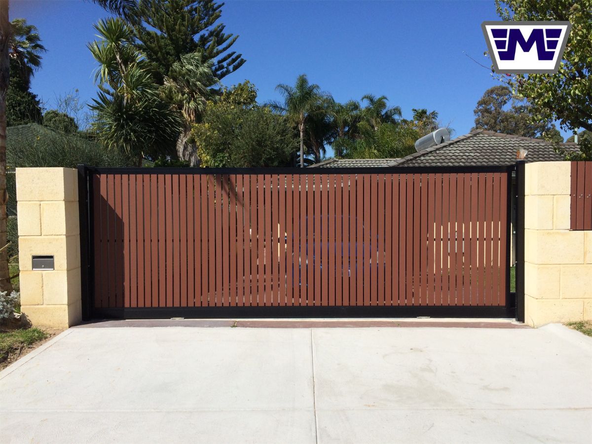 automatic maroon gate